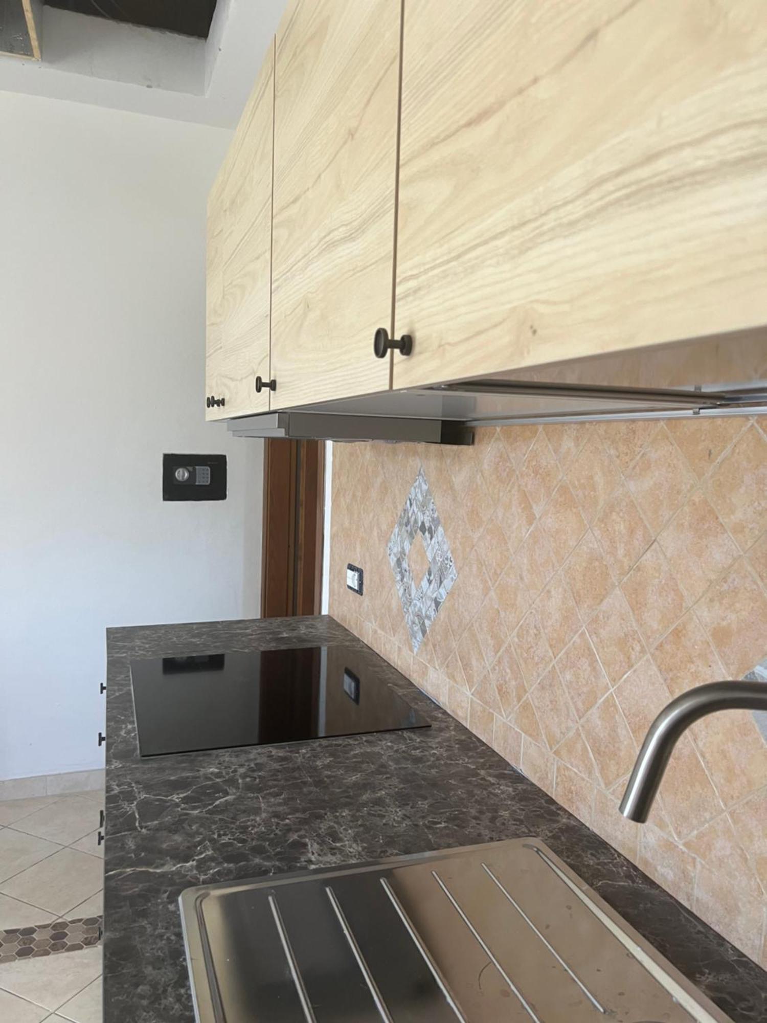 Agriturismo Il Giardino Degli Olivi Appartamenti กาส์ตีจลิโอเน เดลลา เปสกายา ภายนอก รูปภาพ