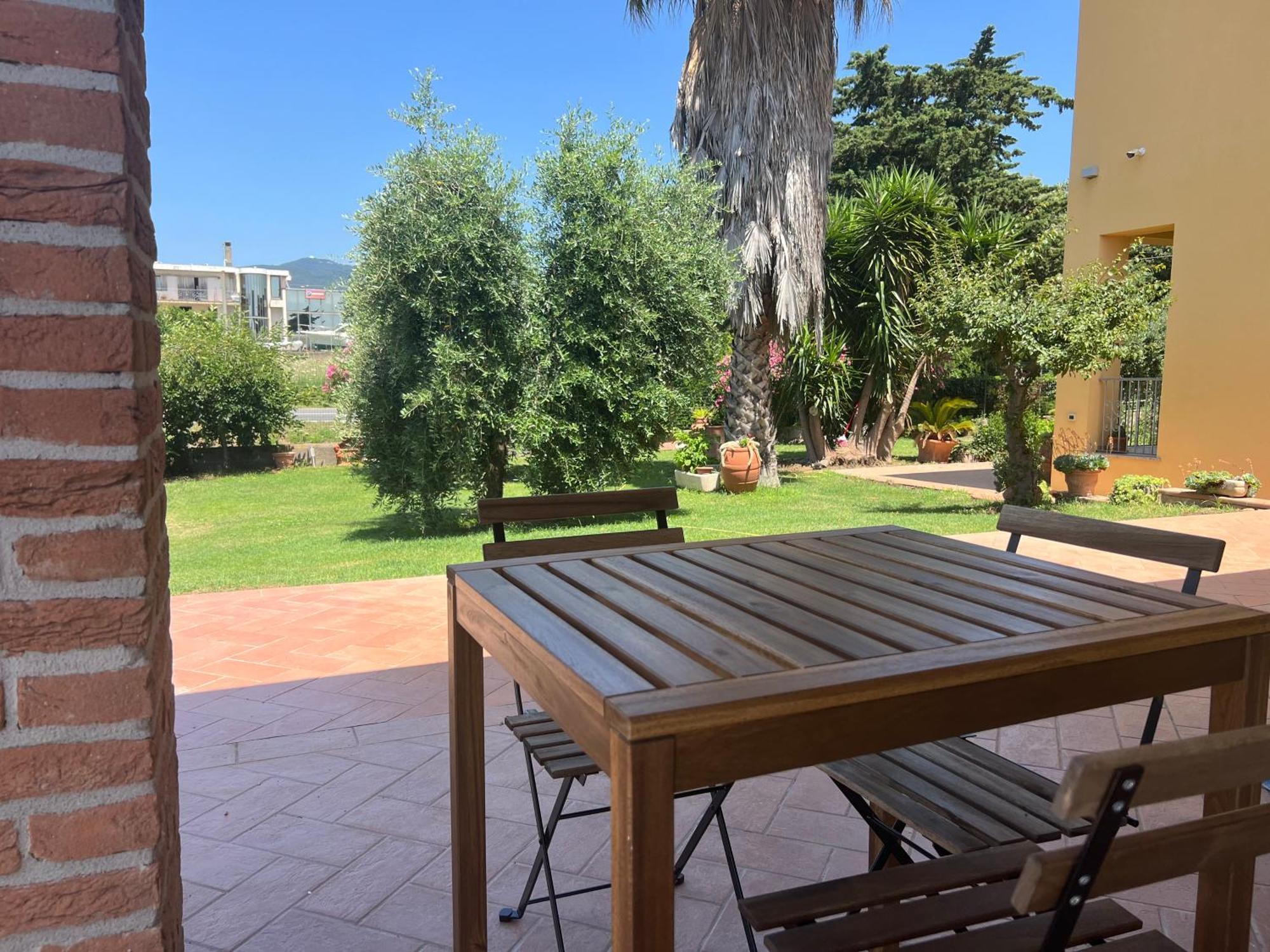Agriturismo Il Giardino Degli Olivi Appartamenti กาส์ตีจลิโอเน เดลลา เปสกายา ภายนอก รูปภาพ